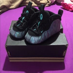 Holographic foams infant size 3
